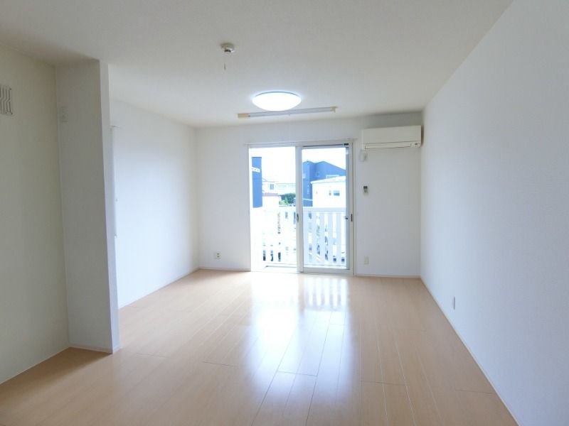 �y���ԁE���r���O�z�@