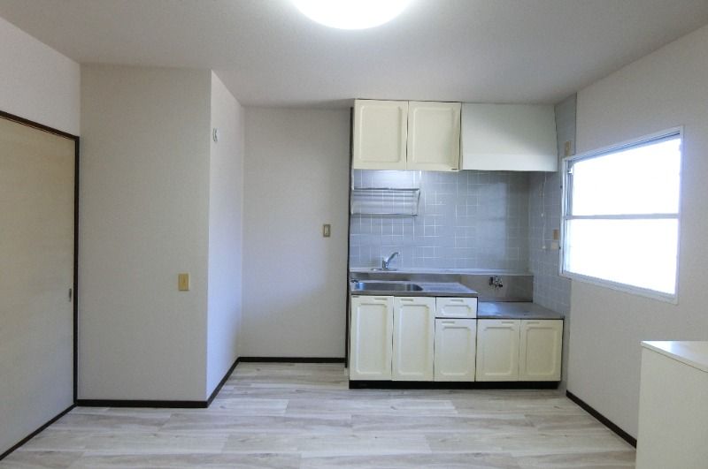 �y�����E���r���O�z�@�@