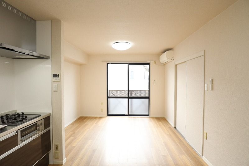 �y���ԁE���r���O�z�@