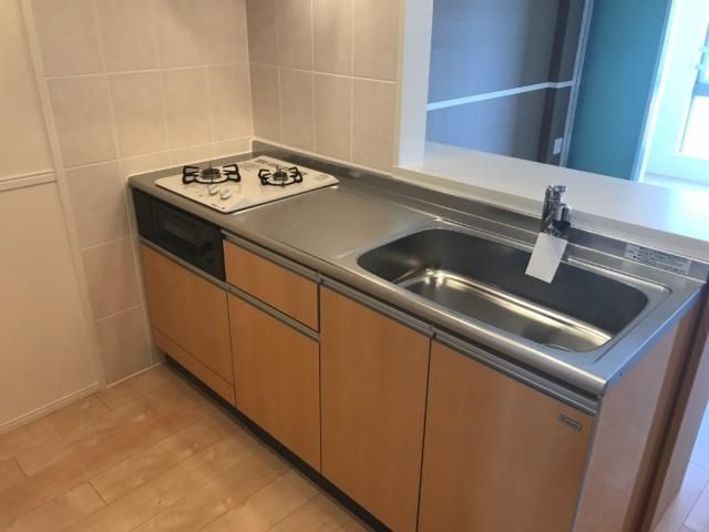 �y�L�b�`���z�@