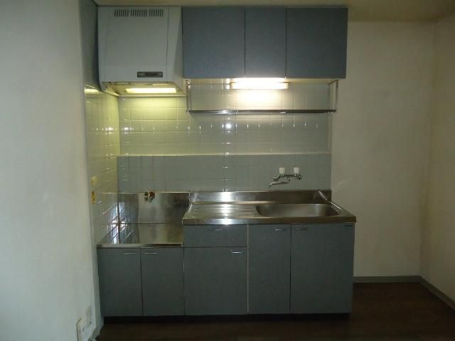 �y�L�b�`���z�@