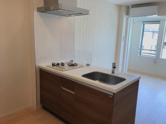 �y�L�b�`���z�@