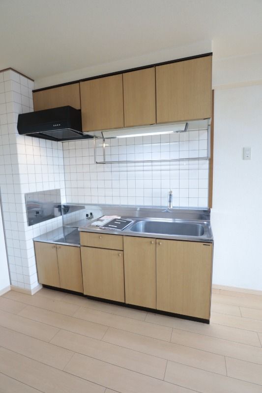 �y�L�b�`���z�@