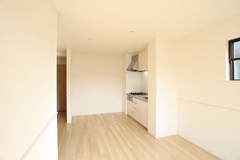 �y�����E���r���O�z�@