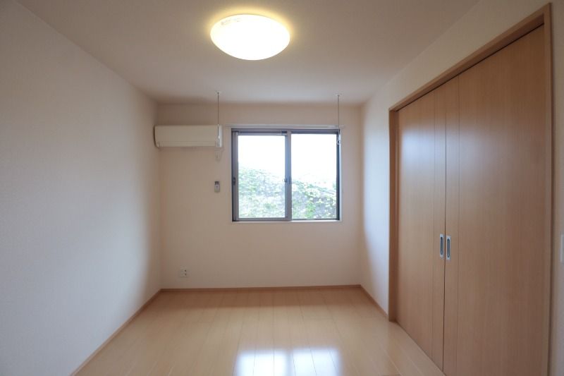 �y���̑������E�X�y�[�X�z�@