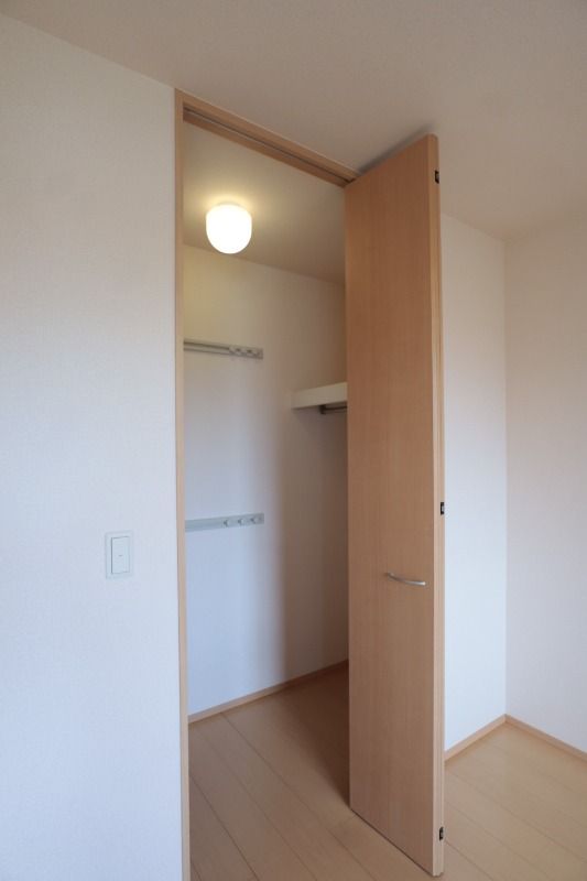 �y���[�z�@�E�H�[�N�C���N���[�[�b�g