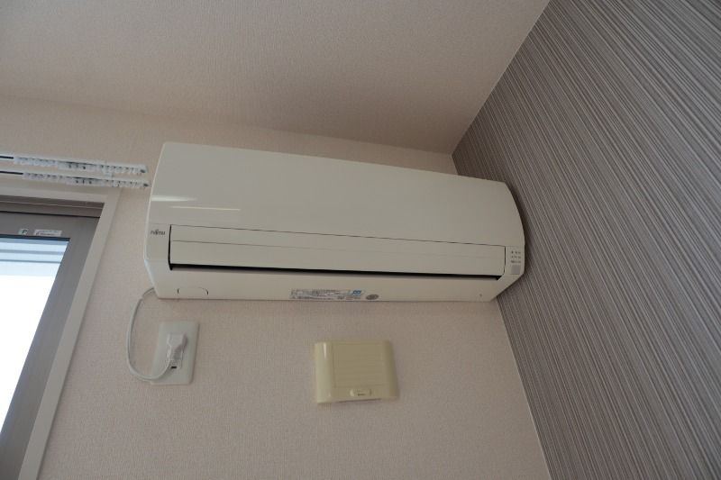 �y���̑��ݔ��z�@�G�A�R��3��