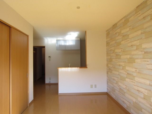 �y�����E���r���O�z�@