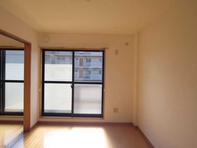 �y���̑������E�X�y�[�X�z�@