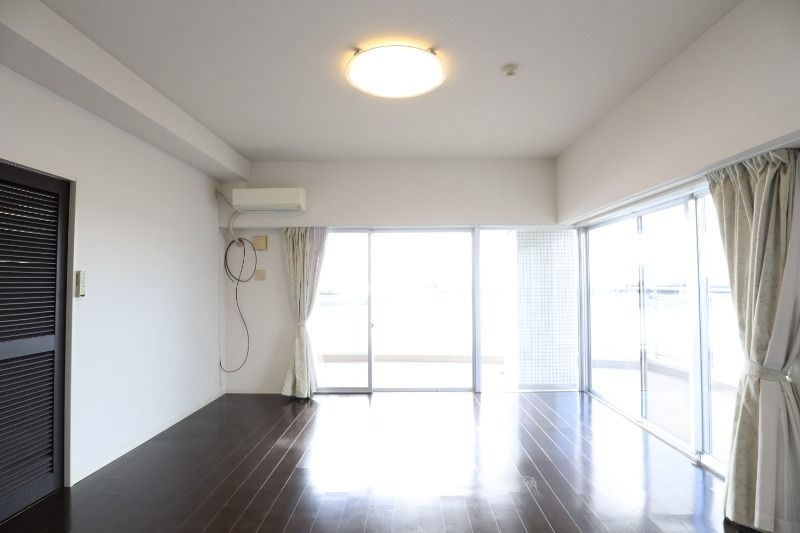 �y���ԁE���r���O�z�@