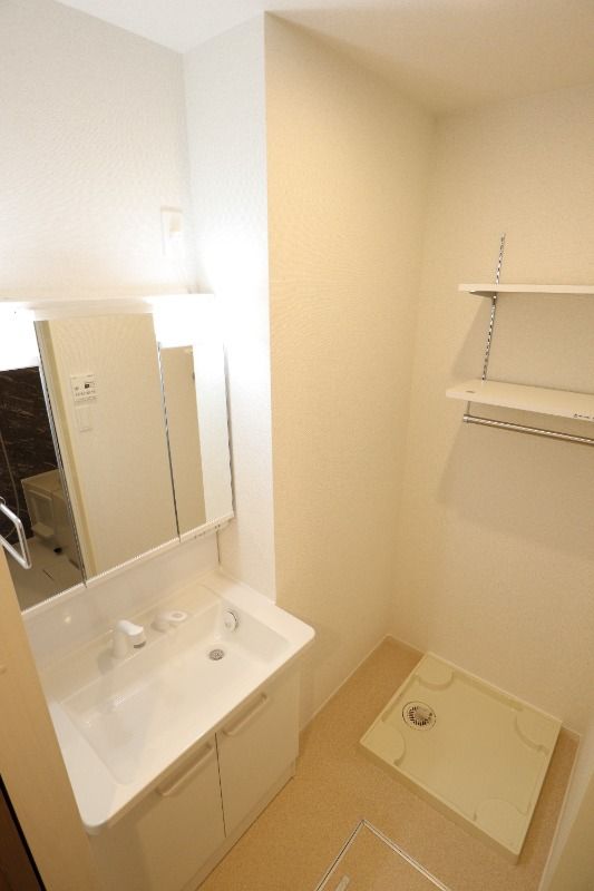 �y���ʏ��z�@