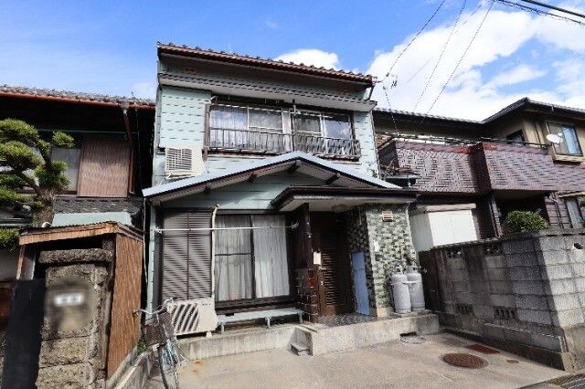 �_����19-23�ˌ��Ă̊O��