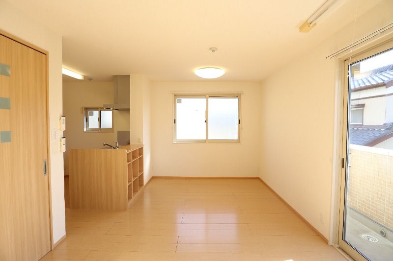 �y���ԁE���r���O�z�@