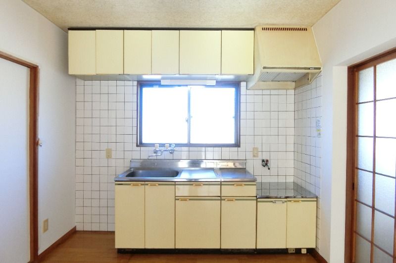 �y�L�b�`���z�@