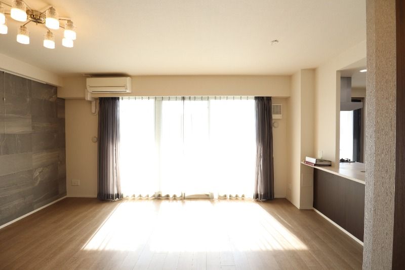 �y���ԁE���r���O�z�@