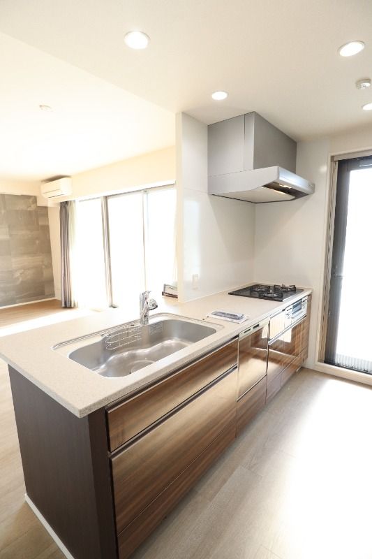 �y�L�b�`���z�@