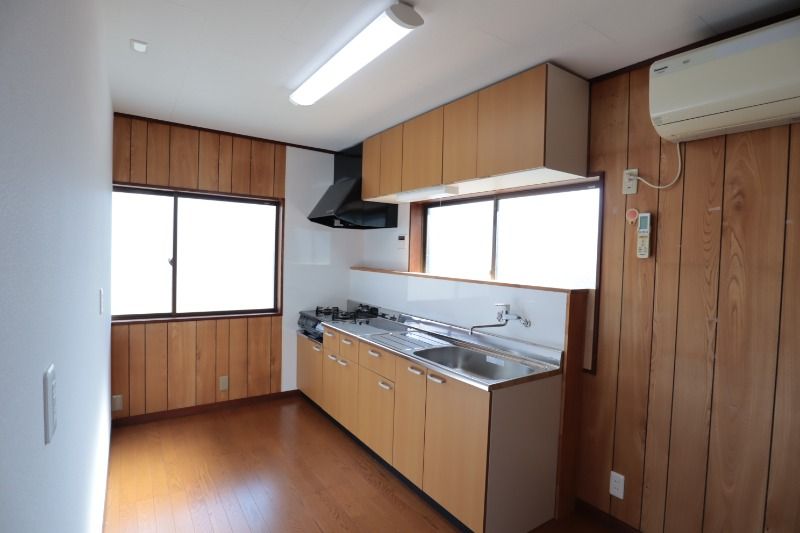 �y�L�b�`���z�@