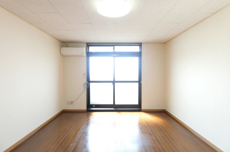 �y���ԁE���r���O�z�@���^�C�v