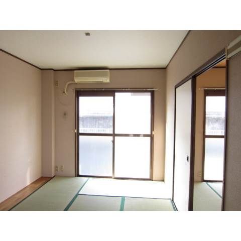 �y���ԁE���r���O�z�@���^�C�v