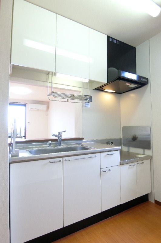 �y�L�b�`���z�@