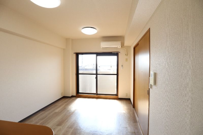 �y���ԁE���r���O�z�@���^�C�v