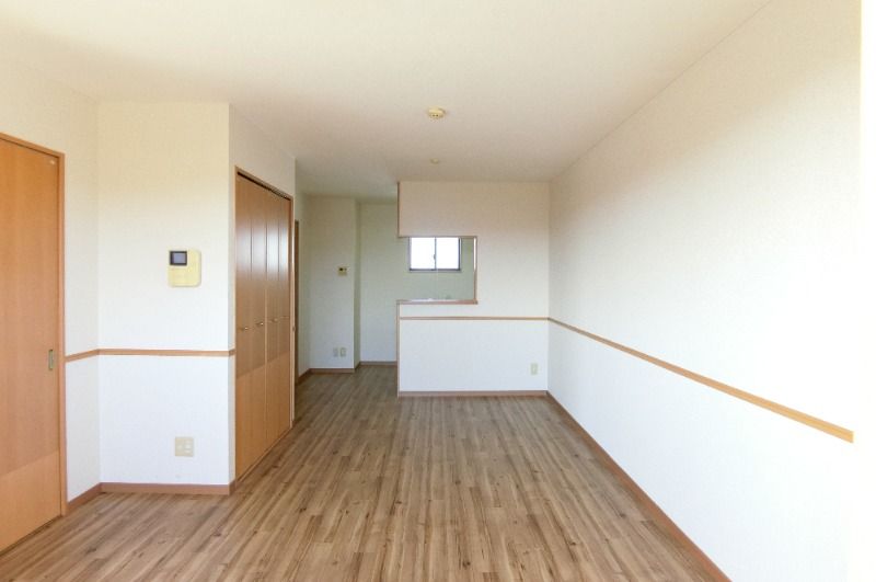 �y�����E���r���O�z�@