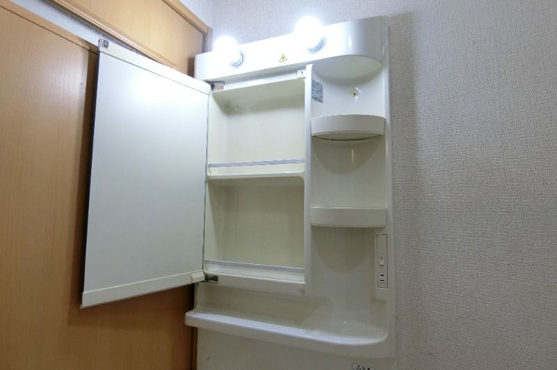 �y���ʏ��z�@