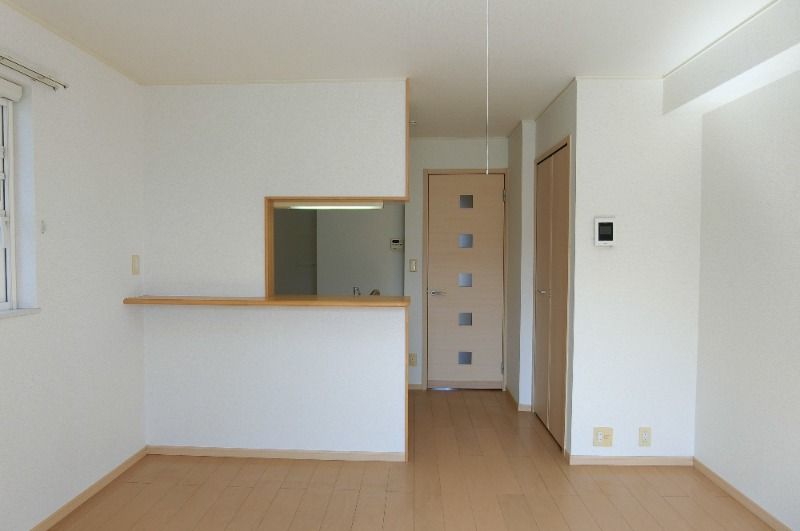 �y�����E���r���O�z�@