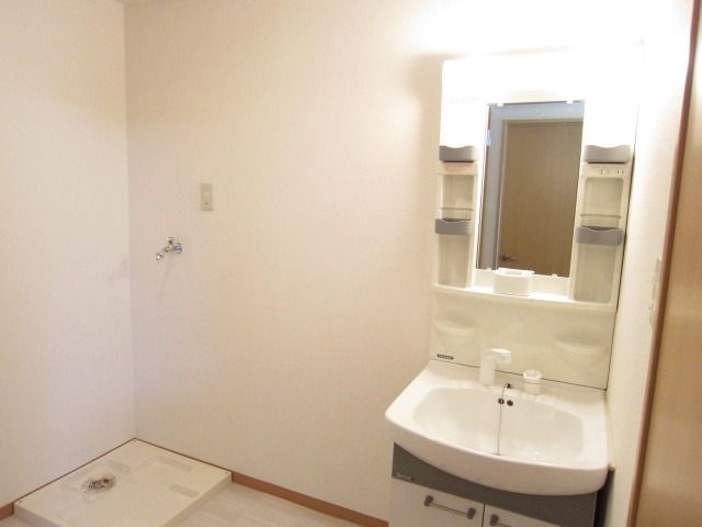 �y���ʏ��z�@���^�C�v