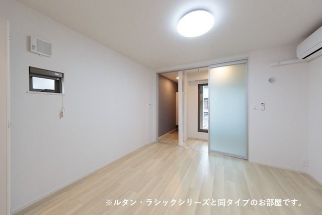 �y���ԁE���r���O�z�@