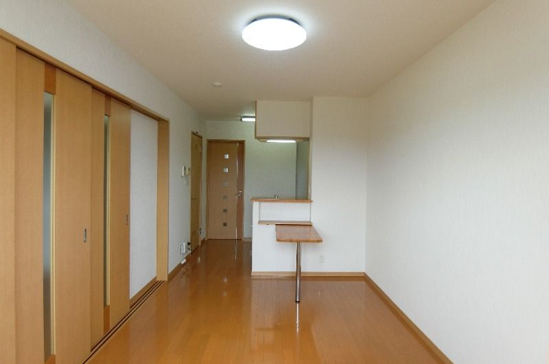 �y�����E���r���O�z�@