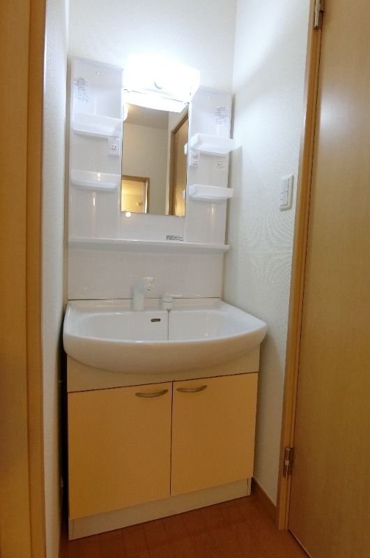 �y���ʏ��z�@