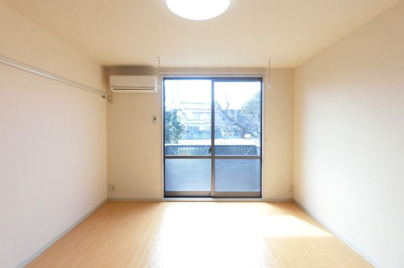 �y���ԁE���r���O�z�@