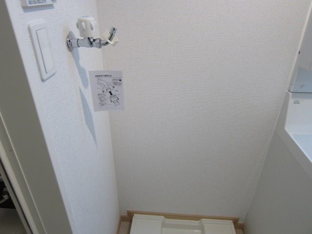 y̑ݔz@