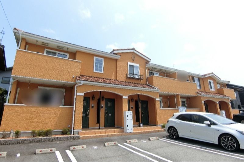 ���B�����~�G�[���̌����O��