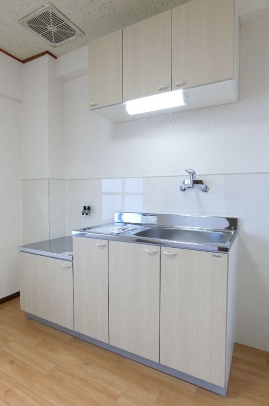 �y�L�b�`���z�@