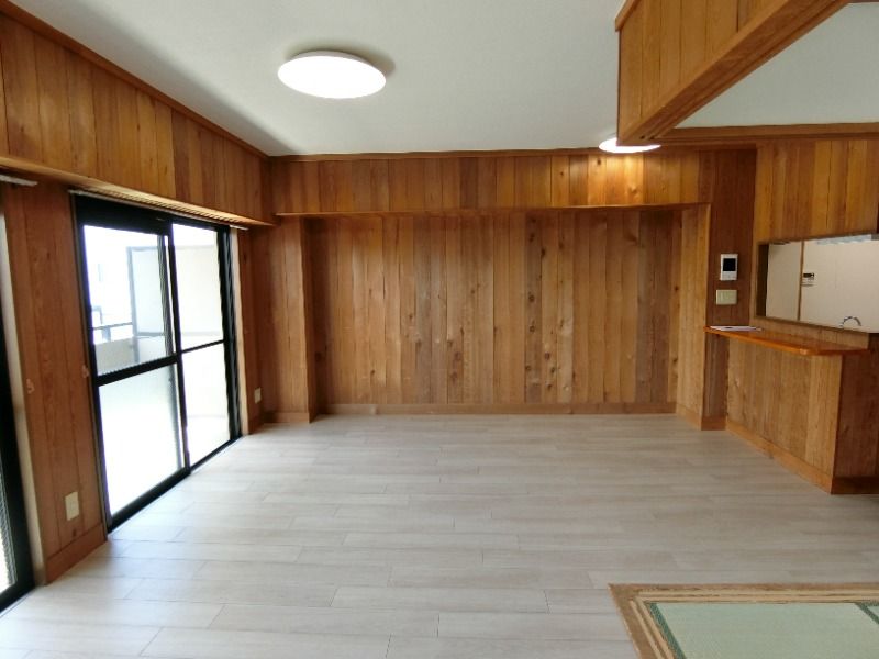 �y���ԁE���r���O�z�@���^�C�v