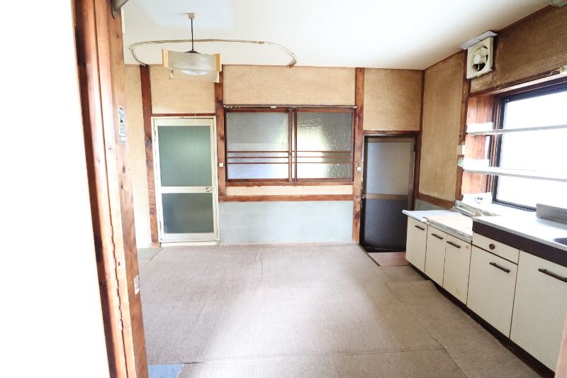 �y�����E���r���O�z�@