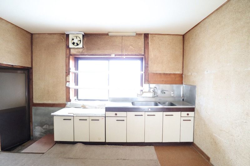 �y�L�b�`���z�@