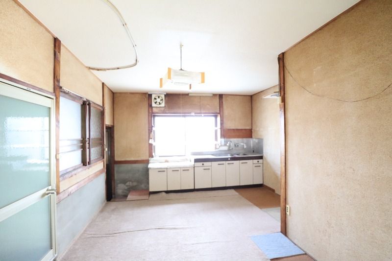 �y���ԁE���r���O�z�@