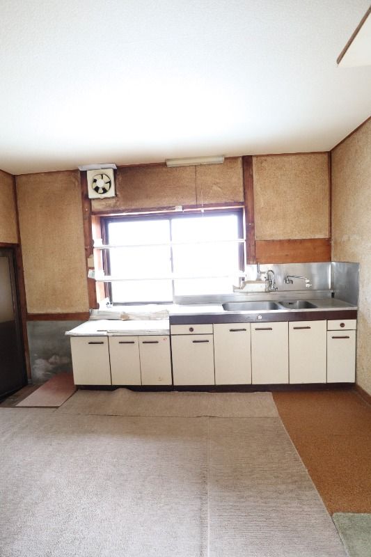 �y�L�b�`���z�@