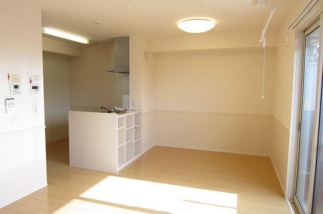 �y���ԁE���r���O�z�@���^�C�v