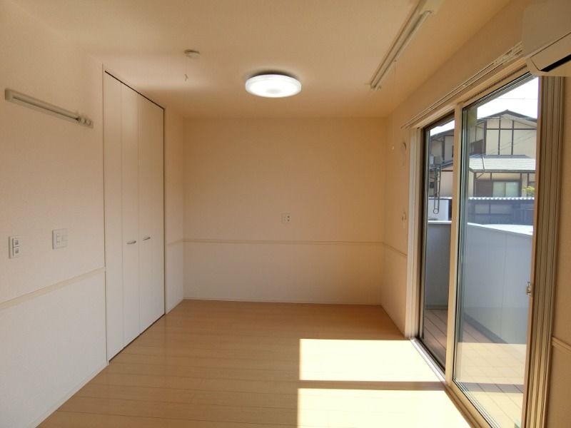 �y���̑������E�X�y�[�X�z�@