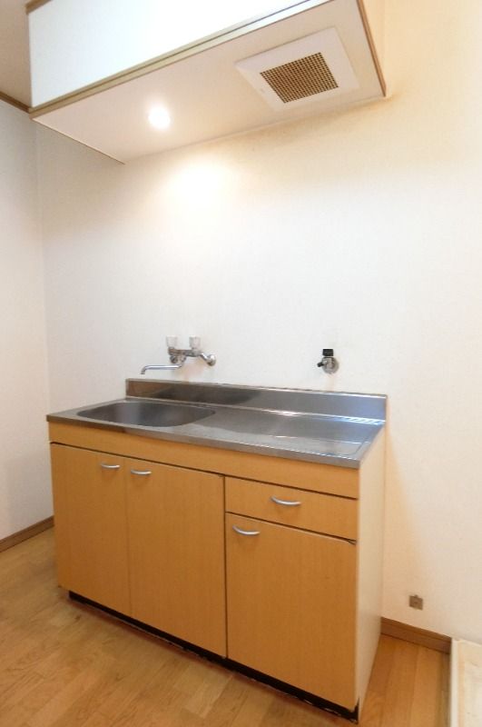 �y�L�b�`���z�@