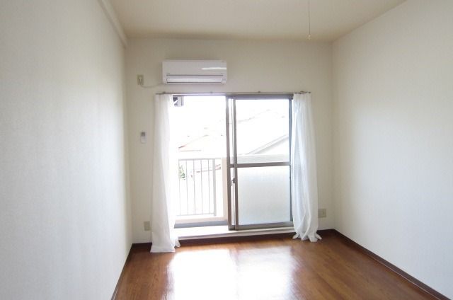 �y���ԁE���r���O�z�@���^�C�v