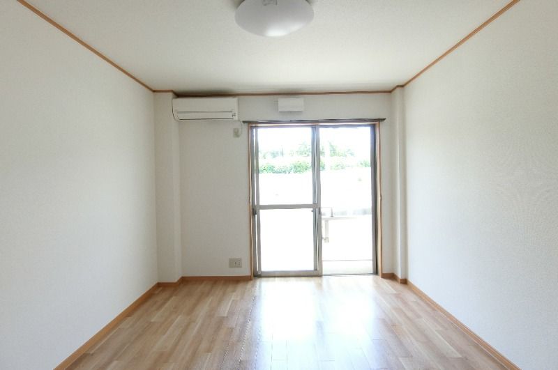 �y���ԁE���r���O�z�@���^�C�v