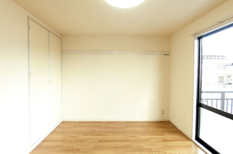 �y���ԁE���r���O�z�@