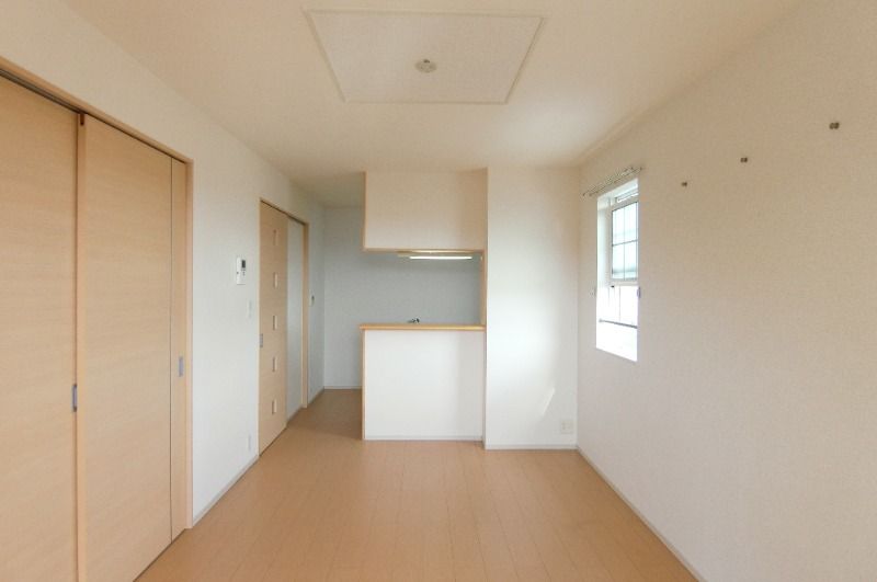 �y�����E���r���O�z�@