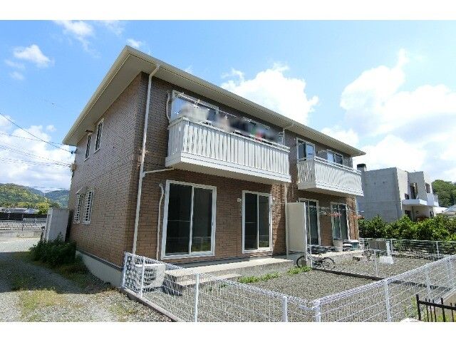 蒲郡の2LDK賃貸アパートの建物外観