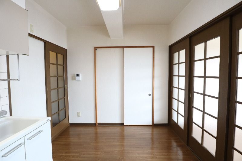 �y�����E���r���O�z�@�@